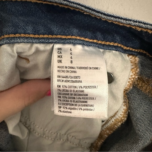 Distressed Medium Wash American Eagle Jean Shorts - Picture 5 of 5